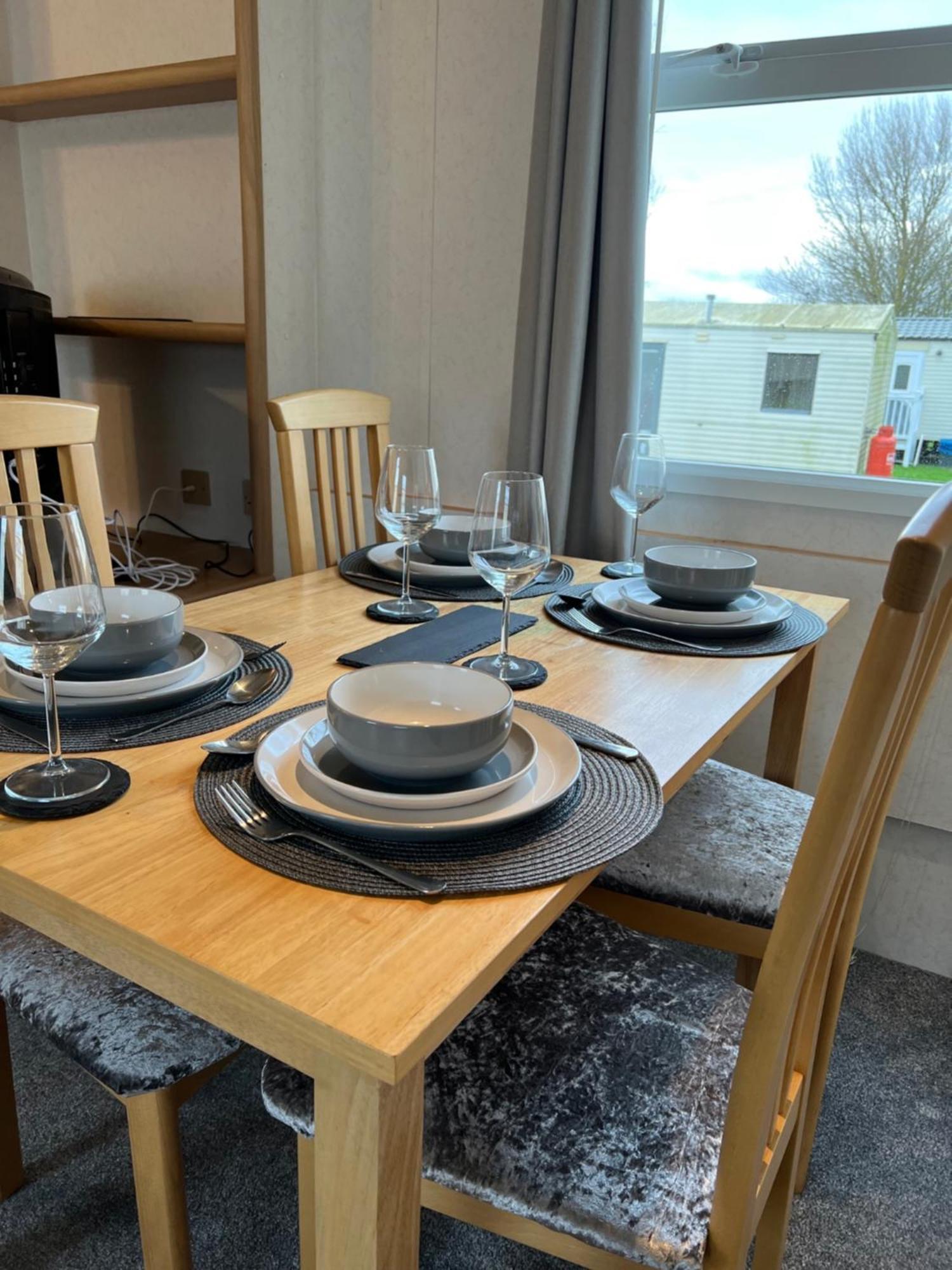 Coastal Caravan Holidays - Goldfinch 22 Уидърнсий Екстериор снимка