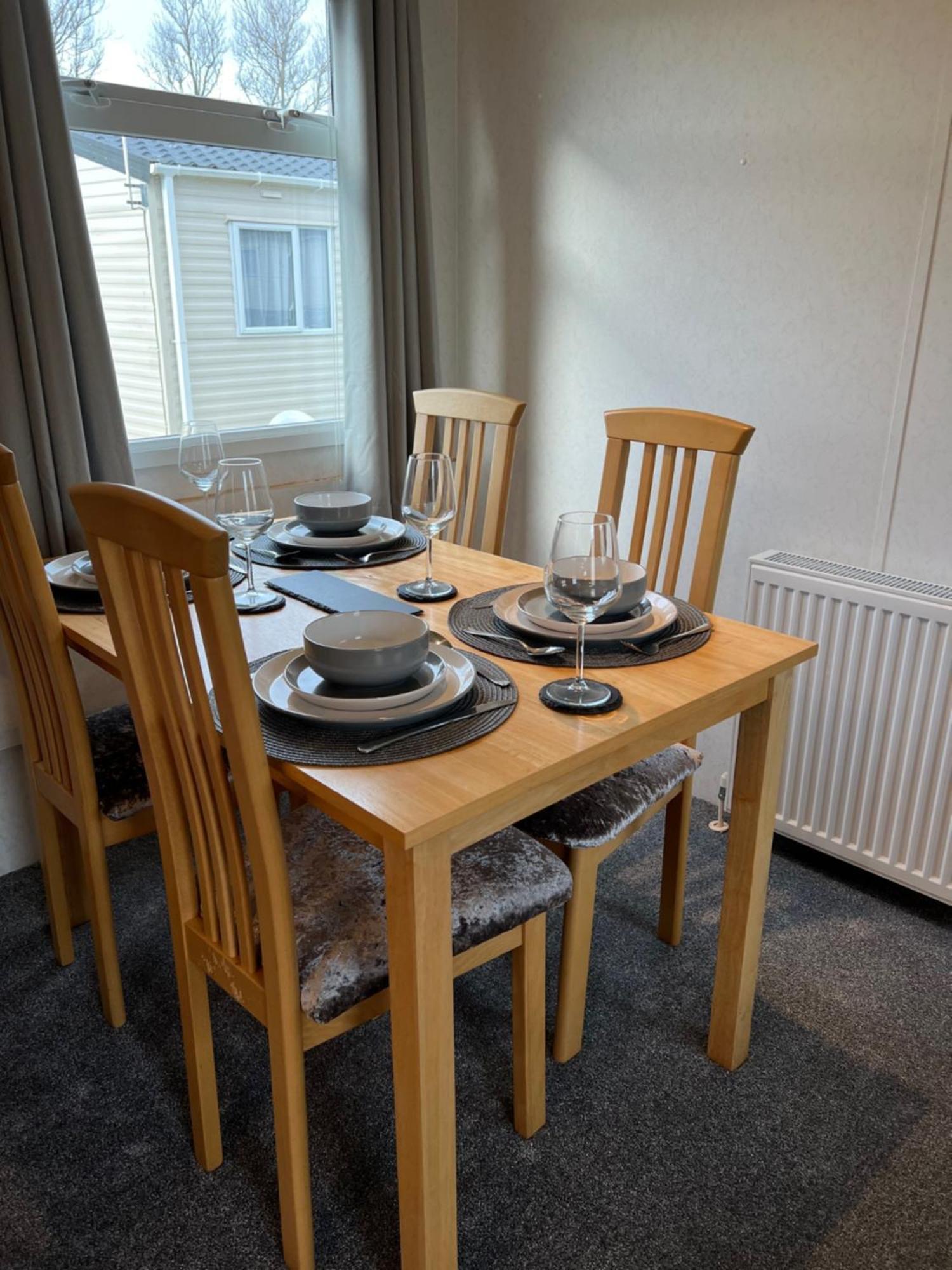 Coastal Caravan Holidays - Goldfinch 22 Уидърнсий Екстериор снимка