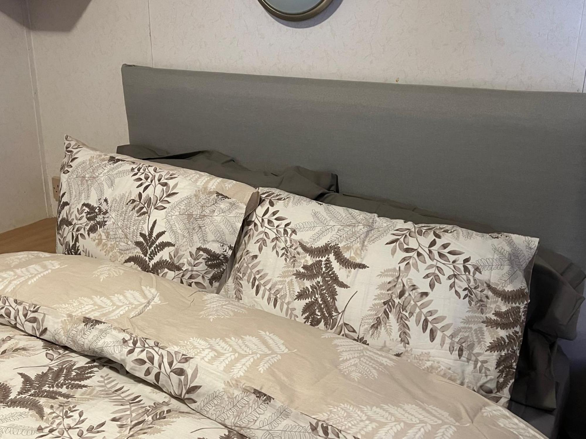 Coastal Caravan Holidays - Goldfinch 22 Уидърнсий Екстериор снимка
